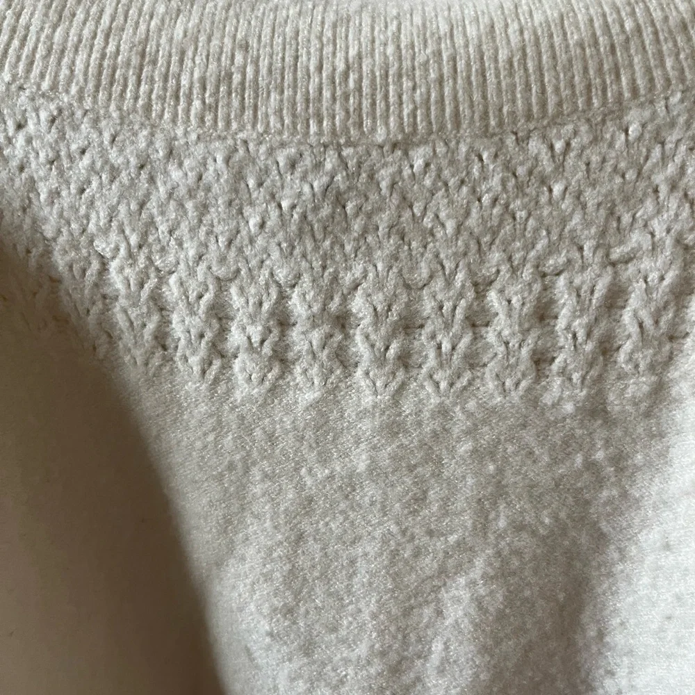 Anthropologie Women’s Ivory Wool Off-Shoulder Ruffle-Edge Sweater Size M - Picture 8 of 16